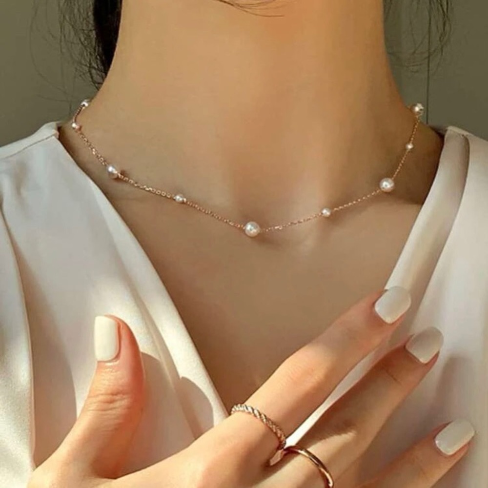 Faux Pearl Decor Necklace